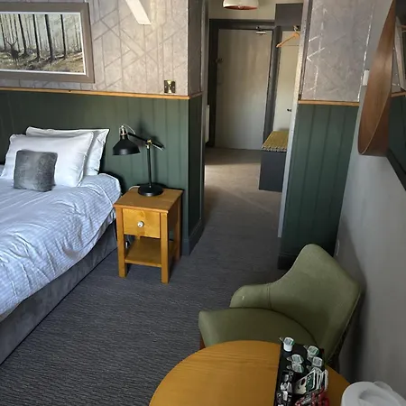 The Black Bull * Bentham